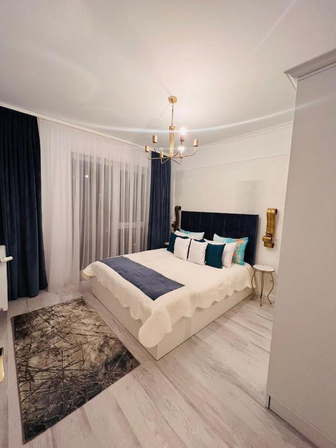 Apartament Larysse Орадя Екстер'єр фото