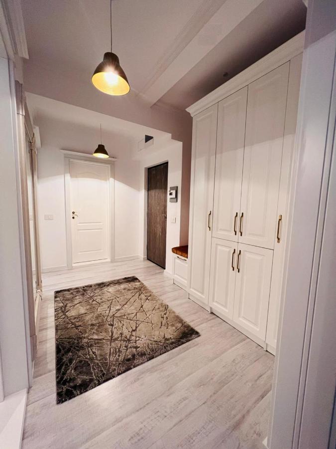 Apartament Larysse Орадя Екстер'єр фото